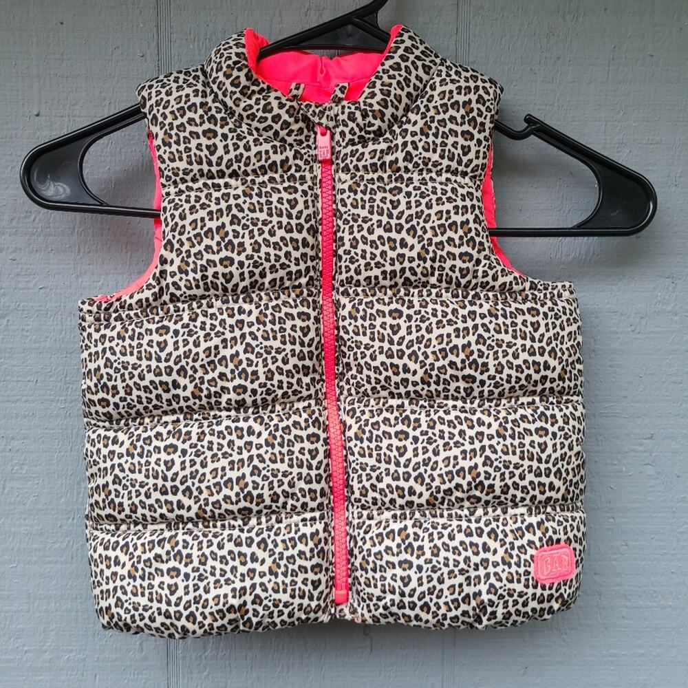 Gap Kids Baby Leopard Print Puffer Vest with Pink Accents 2T